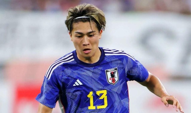 55体育在线直播-法媒：兰斯不愿放走中村敬斗，要价1500万-2000万欧元